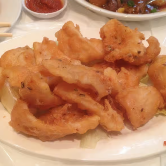 Deep-Fried Squid with Garlic Pepper 椒盐鲜鱿