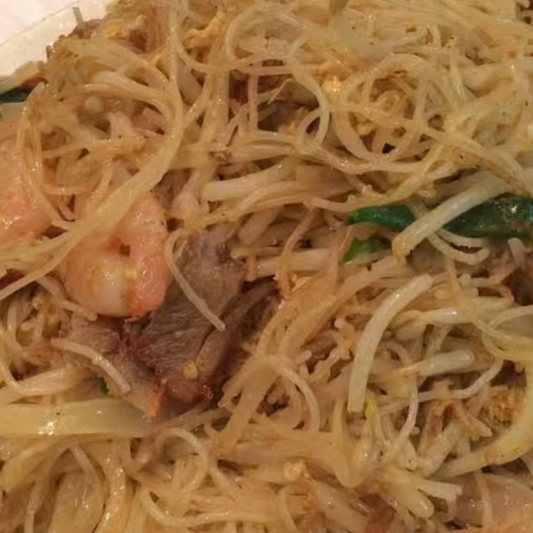 Fried Vermicelli with Shrimp & Pork (Singapore Style) 星洲炒米
