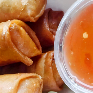 A4. Chicken Egg Rolls (5 pcs)