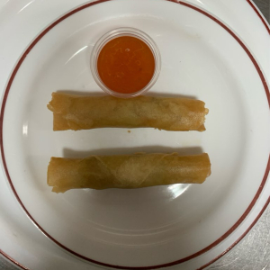 203. Rouleaux végétariens frits (2 mcx) / Fried Vegetarian Roll (2 pcs)