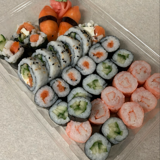 5. Ensemble de maki fumé (32 mcx) / Smoked Maki Set (32 pcs) 