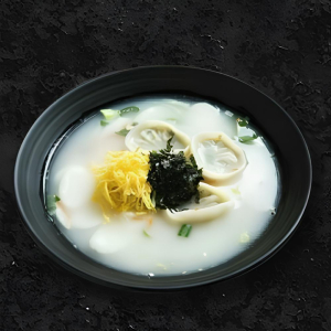 K7 Rice Cake and Dumpling Soup 떡만두국 