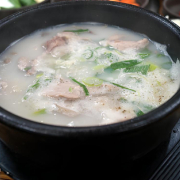 2. Dweji Gukbap 돼지국밥