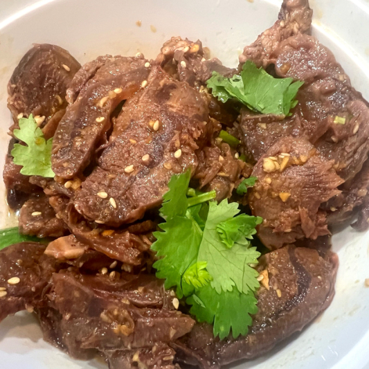 Marinated, Spicy Beef 五香/麻辣牛肉