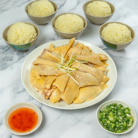 2. Free Range Hainanese Chicken 走 地 海 南 雞