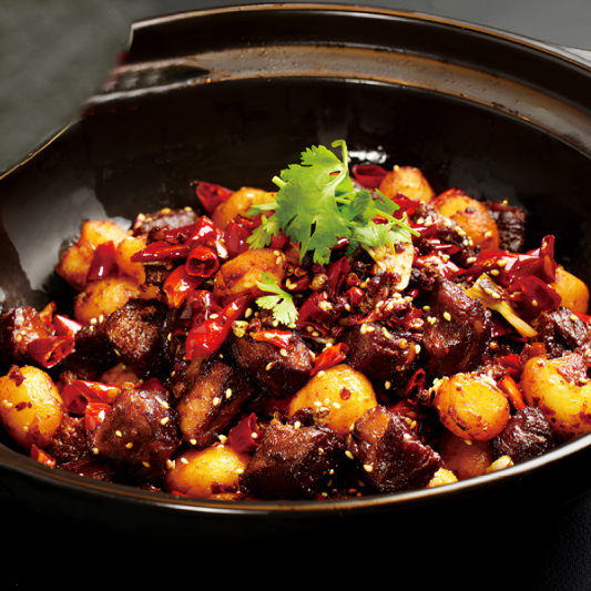 Spicy Beef and Potato in Clay Pot