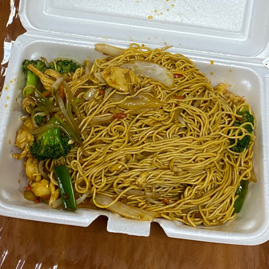 L3. Chicken Lo Mein