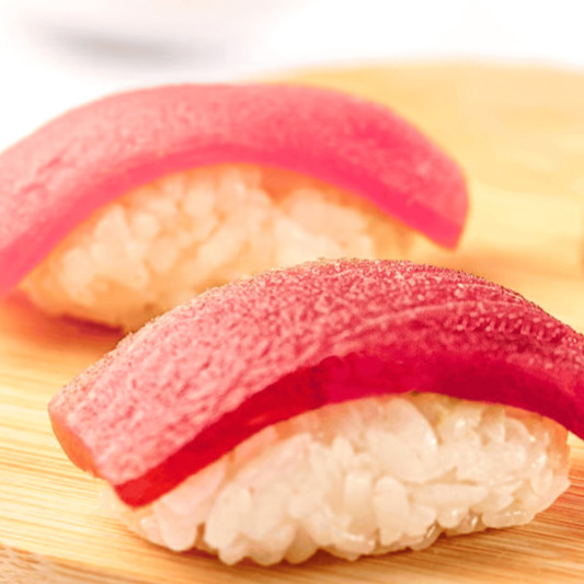 Tuna Sushi (1 pc)