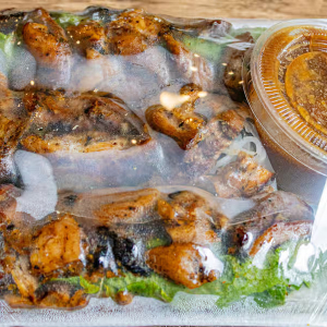 S2a. Spring Roll with Pork Sausage (3 pcs) / Gỏi Cuốn Nem