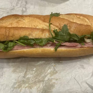 B5. Cold Cut Ham Sandwich / Bánh Mì Thịt Nguộl