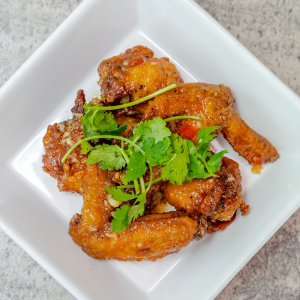 S3. Saigon Wings (5 pcs) / Cánh Gà Chiên Nước Mắm