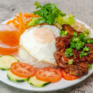 E14. Pork Chop Rice Plate / Cơm Bì, Sườn Nướng