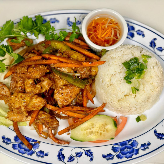 4R. Lemon Grass Chicken Wok-Seared with Vegetables