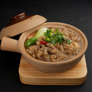 Crispy Lamb in Casserole 砂锅酥羊肉