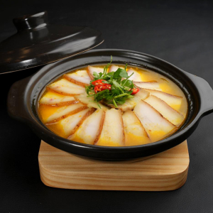 Sour White Pork in Casserole 砂锅酸菜白肉