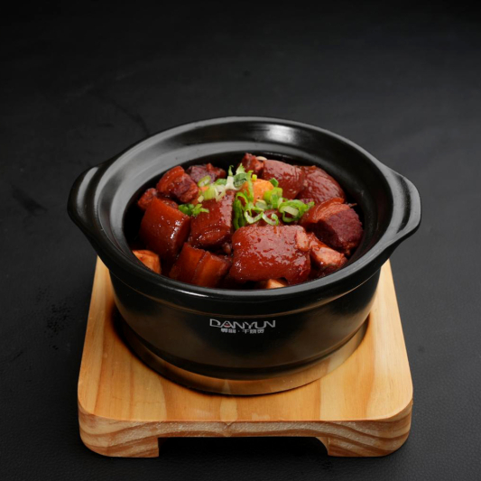 Pork with Yam in Bean Curd Sauce Casserole 砂锅山药腐乳肉