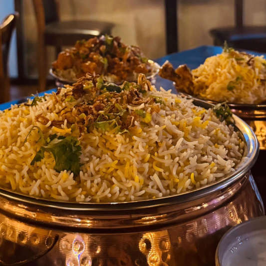 Hyderabad Chicken Dum Biriyani (Bone In)