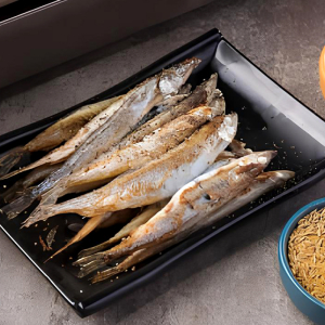 B13. Grilled Smelt 多春鱼串