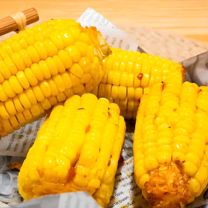 A28. Corn (1 pc) 黄金玉米