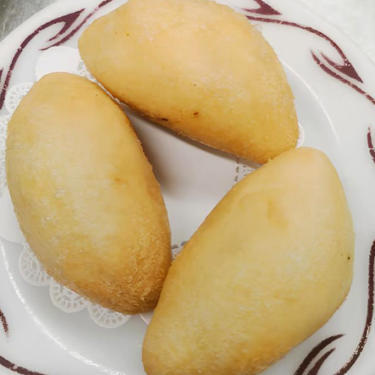 12. Deep-Fried Dumplings with Assorted Meat (3 pcs) 炸什錦肉餃子