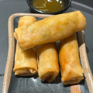 Deep-Fried Vegetable Spring Rolls