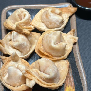 Crab Cheese Wontons (8 pcs)