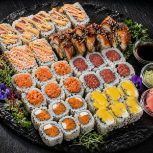 Classic Party Platter Favourite C (46 pcs)