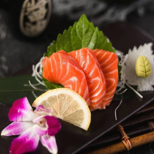 Salmon Sashimi (3 pcs)