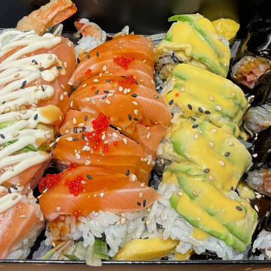 Deluxe Sushi Roll Combo (16 pcs)