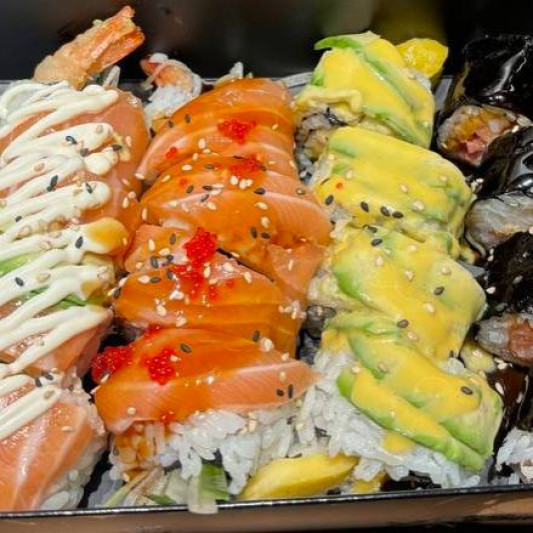 Deluxe Sushi Roll Combo A