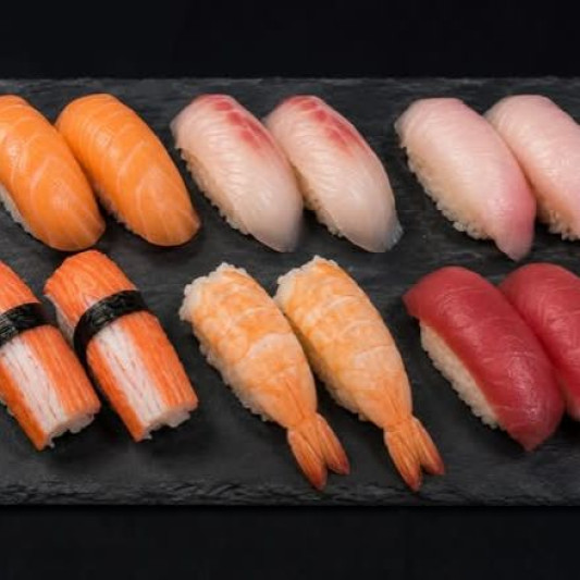 Nigiri Sushi Combo (12 pcs)