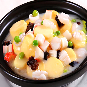 Seafood with Tofu in Hot Pot 海鲜豆腐