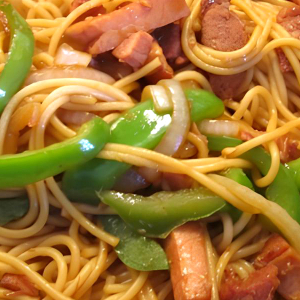 Stir Fried Spaghetti with Ham & Black Pepper 干炒黑椒火腿炒意粉