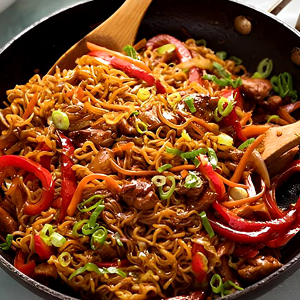 Stir Fried Instant Noodle with Shredded Chicken & Ham 烧汁火腿鸡丝炒一丁