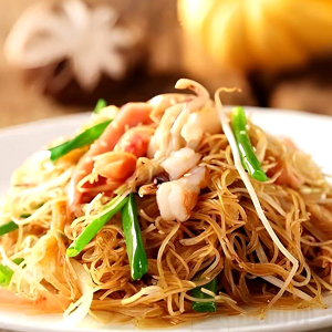 Fried Vermicelli with BBQ Pork & Shrimp in Tomato Sauce 厦门炒米