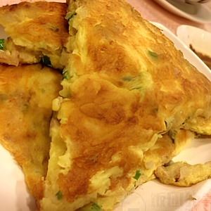 Omelet with Diced Pork & Bitter Melon 凉瓜肉碎煎蛋角