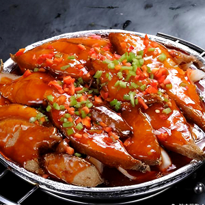 Fish Fillet with Bean Curd 红烧鱼块