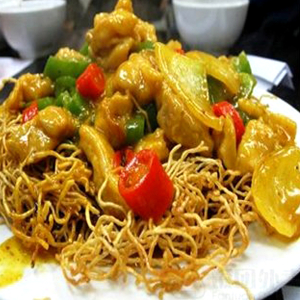 Fried Noodle with Chicken in Black Bean Sauce 豉椒鸡炒面