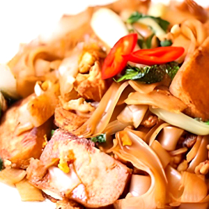 Fried Rice Noodle with Bean Curd & Bitter Melon in Black Bean Sauce 凉瓜豆腐炒河