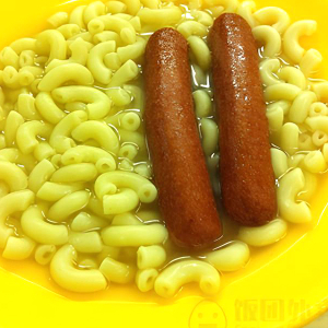 Sausage & Egg Soup Macaronni 肠仔蛋通粉