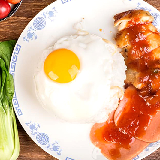 Grilled Chicken on Rice or Spaghetti 香煎鸡扒饭/意粉