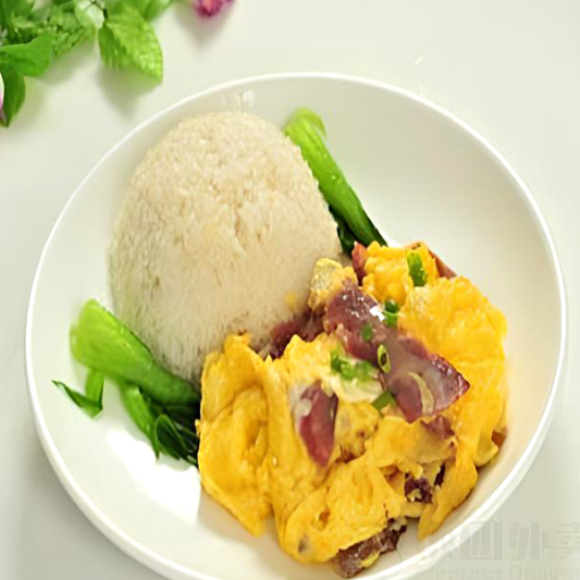 Beef with Scramble Egg on Rice 滑蛋牛肉饭