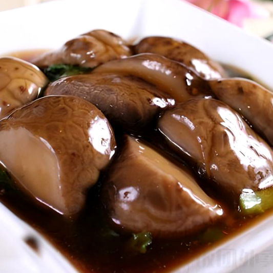 Fried Vegetable with Chinese Mushroom 北菇扒菜胆