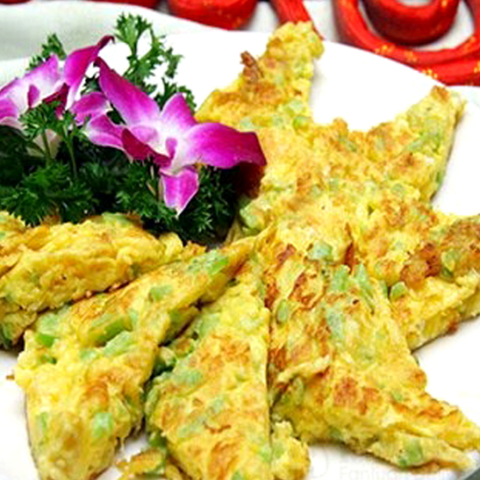 Omelet with Salted Turnip & Bitter Melon 菜脯凉瓜煎蛋角