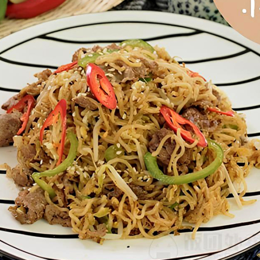 Stir Fried Instant Noodle with Beef in Black Pepper 黑椒牛肉炒出前一丁