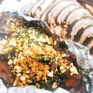 Half Jokbal + Half Spicy Jokbal