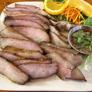 I9. Nam Tok Khao Moo Yang