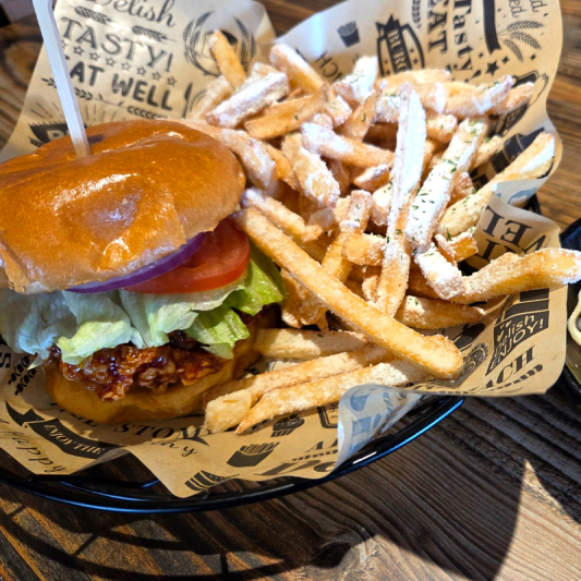 Yangnyeom Burger with Sprinkle Fries