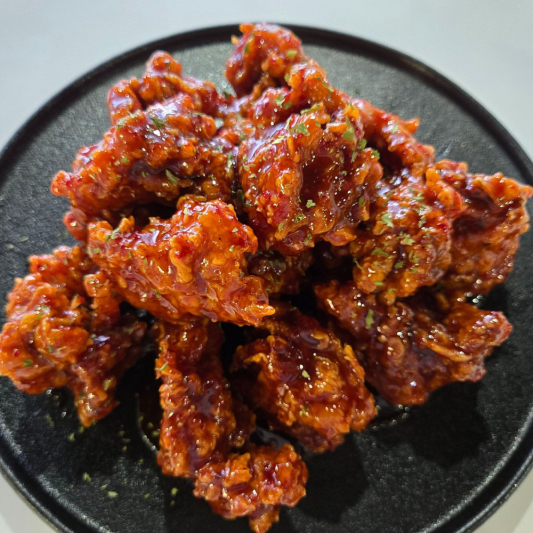 Yangnyeom Boneless Chicken (500 g)