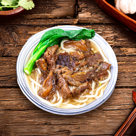 106. Beef Brisket Noodles in Soup 桂侯牛腩汤粉